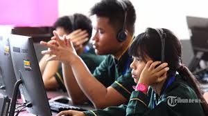 Soal un bahasa indonesia sma 2019. Link Download Kisi Kisi Soal Ujian Nasional 2019 Sma Ma Unbk Bahasa Indonesia Inggris Matematika Tribunnews Com Mobile