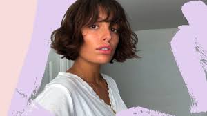 The French Bob Is A Cheekbone-Skimming Hairstyle