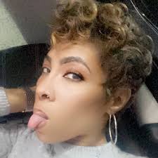 Periods the 2nd dumbest shit god created 😤. Niggas is the 1st 😂😭