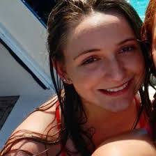 Elise Barlow's Instagram, Twitter & Facebook