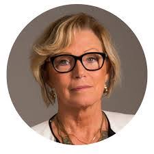 Dana Tabor's Instagram, Twitter & Facebook