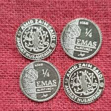 Sehingga dari koin emas dinar dan koin perak dirham yang ada, terdapat sedikit perbedaan pada desain, berat gram, dan sertifikatnya. Mengenal Investasi Dinar Dan Dirham Kumparan Com