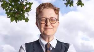 Siobhan Scullion (@scully1066)