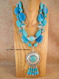 Western Cowgirl Necklace Set Chunky Turquoise Agate And Etsy Cowgirl Necklaces Necklace Set Western Cowgirls