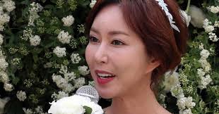 Eugene made her theater debut in the musical adaptation of the film innocent steps, and her film debut in unstoppable marriage. Netizen Buzz Shoo Confirms She Is In Debt From Gambling