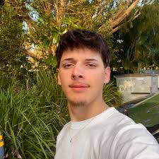 Hey everyone! 👋✈️ My name is Nils Herber, I'm 18 years old and currently  looking for a FIFO job anywhere in Australia. * I have over 6 months of  hands-on experience in