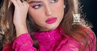 Lyan Nasser ليان ناصر On Instagram من زمان خاطري احط روج فوشي هاللوك برعايه عدسات بينكش لون هازل يجنن Pinkesh O Muslim Fashion Fashion Muslim