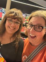 Met a fellow aisle of shamer today! Caw caw!