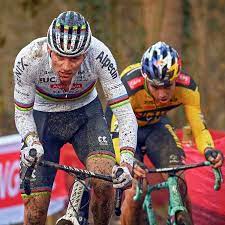 After 27.2 kilometres pogačar stopped the clock at 32:00. Van Der Poel Entscheidet Das Erste Duell Mit Van Aert Fur Sich Radsport News Com