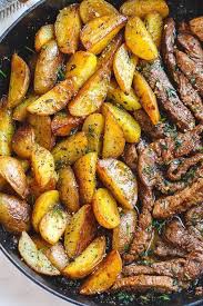 Bifteck Et Pommes De Terre Au Beurre A L Ail Avec Images Recettes De Cuisine Manger Sainement Recette Pommes De Terre Au Beurre