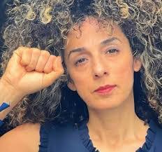 Lynne Bloom's Instagram, Twitter & Facebook