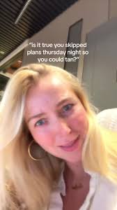 who me?? I would never🫥 #tanluxe #selftan #selftanning #beautytok #summer  #summervibes #tanroutine #tanningtips #fypage #fyp #foryoupage #viral