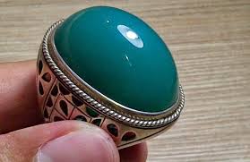 Apabila cincin itu dipakai disertai dengan i'tiqad (keyakinan). Pemakai Akik Wudhunya Tidak Sah Konsultasi Agama Dan Tanya Jawab Pendidikan Islam