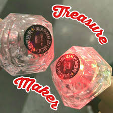 All to action showcase, october 2019 (from left: Treasure Maker Treasure Maker Fan Light Ring Treasure Maker Lightring Yg Treasure Box Lightring Treasure13 Ligh Fan Light Treasure Boxes Light Ring