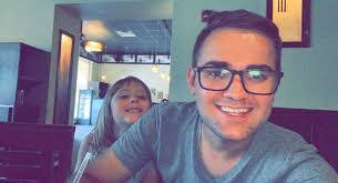 Tyler Bender's Instagram, Twitter & Facebook