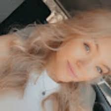 Megan Schlueter's Instagram, Twitter & Facebook