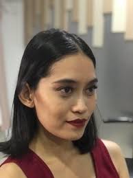 BAB IV ULASAN KARYA Film tari “Auto.No.Me” dibagi menjadi tiga babak, yaitu  Kelahiran, Pertentangan, dan Penerimaan. Ketiga