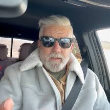 In a dazzling display of espionage brilliance, The Sultan of Slowjamastan  pulled off his most audacious coup yet: infiltrating The American Media™  itself. Disguised as mild-mannered “Earl Farkward,” a so-called holiday  specialist