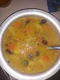Hari ini saya memasak kuah lodeh lagi sebagai sarapan untuk kak yah dan famili memandangkan masih terdapat nasi impit yang direbus baru baru ini. Resepi Kuah Dal Roti Canai Mamak