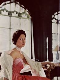 Princess Margaret Taken By Anthony Armstrong Jones At Windsor On Her 29th Birthday 1960 Princess Margaret Wedding Princess Margaret Royal