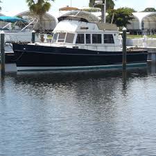 1985 Grand Banks 42 Sport Sedan Bridge Power Boat For Sale Grand Banks Yachts Power Boats For Sale Boat