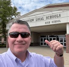 Starting the School Year with an Inspirational Keynote and Leadership  Trainings