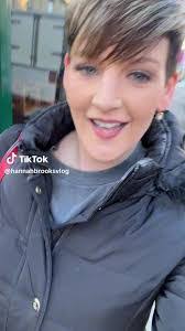 Hannah Grimsley's Instagram, Twitter & Facebook