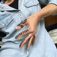 Henna Henna Fingertips In 2020 Henna Designs Hand Henna Tattoo Designs Mehndi Designs