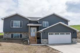 Gray House Love Diamond Kote Building Products In 2020 Grey Houses Exterior House Colors House