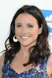 Şili çalışmalarıyla yanında telenovelas ve filmler ( johnny 100 pezosu , oscar adayı no , el bosque de karadima , a fantastik kadın ve neruda , o uluslararası hbo'nun. Luis Gnecco Joven Con Pelo Posteriormente Estudio En La Academia De Teatro De Fernando Gonzalez