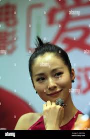 I phone 14 hi-res stock photography and images