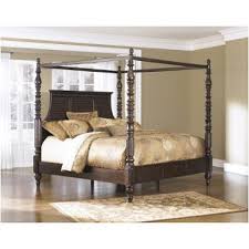 Key town bedroom storage bench. B668 09 Ashley Furniture Key Town Bedroom Bedroom Storage Bench