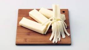 Is String Cheese the same as cheese curds?
