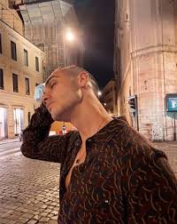 Todo tiene su tiempo y todo lo que se quiere debajo del cielo tiene su hora. Who Is Ester Exposito Dating Ester Exposito Boyfriend Husband