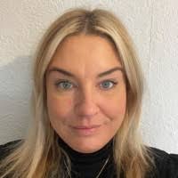 60+ "Amy Lawson" profiles