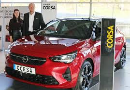 Opel lässt die kombiversion seines astra vom stapel. Neuer Opel Corsa Und Astra Bei Auto Fahr Prasentiert Fotos