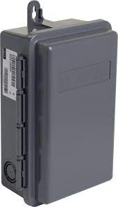 This load center is built with a rugged thermoplastic interior and an aluminum bus bar plated for reliability. Square D Qo 60 Amp 2 Space 4 Circuit Outdoor Main Lug Load Center At Menards