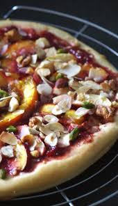 Recette Pizza Sucree Aux Fruits De Saison 750g Recette Fruits De Saison Pizza Recette Pizza