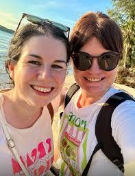 Stacie Cohen's Instagram, Twitter & Facebook