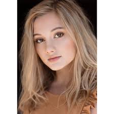 Maesismotivationalmonday You Are Allowed To Be Both A Masterpiece And A Work In Progress At Th Brown Eyes Blonde Hair Blonde Hair Girl Pretty Blonde Girls