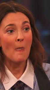 Drew Barrymore Eating in Public