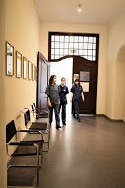 Doch wann ist eine stationäre behandlung sinnvoll und wie wird mir dort geholfen? Klinik Fur Psychiatrie Und Psychotherapie Psychiatrische Institutsambulanz