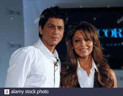 Shah rukh khan, popularly known for being one of the richest characters actors in the world. Shahrukh Khan Wife Gauri Khan Stockfotos Und Bilder Kaufen Alamy