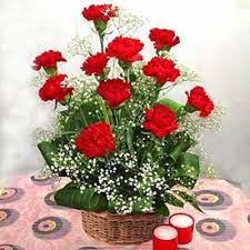 Carnations Are Considered As The Flowers Of God So On Any Special Occasion Or Festival Convey Send Flowers Online Flower Arrangements Online Christmas Gifts