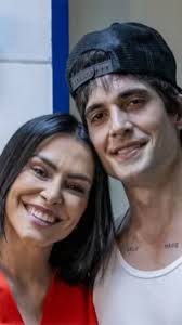 Solange Couto revela estar há 1 ano sem beijar na boca: 'Casada comigo  mesma'