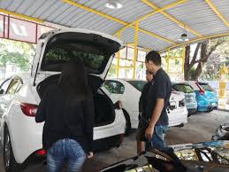 บ ายๆแดดร อนๆ แวะมาด รถท bangkok use car ก นก อนนะคะ เข ามาปร กษาเร องการออกรถ เร องการจ ดไฟแนนซ ย นด ร บฟ งท กเคสท กป ญหาค ะ
