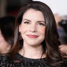 Earlene Custer's Instagram, Twitter & Facebook