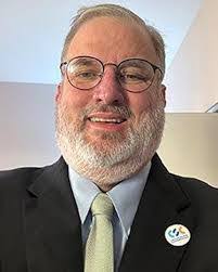 Michael Maceachern's Instagram, Twitter & Facebook