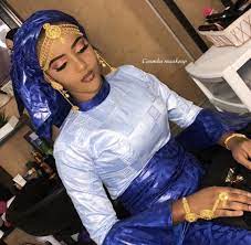 Voir plus d'idées sur le thème model bazin femme, mode africaine, robe africaine. 26 Idees De Bazin Deux Ton Mode Africaine Mode Africaine Bazin Robe Africaine