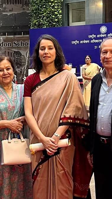 IPS Sanjukta Parashar : 15 महिन्यांत 16 'एनकाउंटर'! दहशतवाद्यांच्या मनात दहशद निर्माण करणाऱ्या संजुक्ता पराशर IPS Sanjukta Parashar 16 encounters in 15 months Sanjukta Parashar who ...